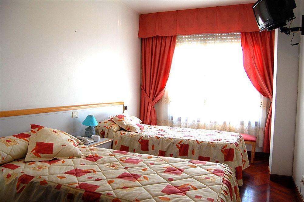 Hotel Cristal 1 A Coruna Luaran gambar